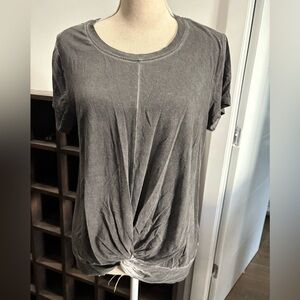 Cable & Gauge Sz M  Twisted knot distressed Top